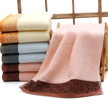 Aukštos klasės karšto pardavimo minkštos medvilnės absorbentas sutirštės 3 dalių vonios rankšluosčių rinkinys, didelių Europos stilius, spausdinta veido rankšluostį