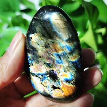 Gamtos labradoras akmens crystal palm akmenys plaything gijimą, kristalai ir vidaus apdaila