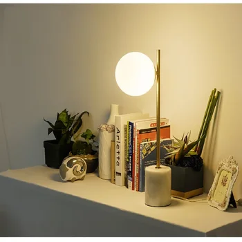 LukLoy Šiaurės Modernus Minimalistinis LED Stalo Lempos Kambarį Baltos spalvos Stiklo Kamuolys Lentelė, Šviesos, Geležies, Marmuro Stalas Šviesos Studijuoti