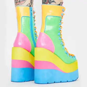 Moterų 2021 naują atvykimo karšto pardavimo didmeninės batai mišrios spalvos punk, gothic batraištis, suapvalinti tne platformos pleištai kulno ankel boots