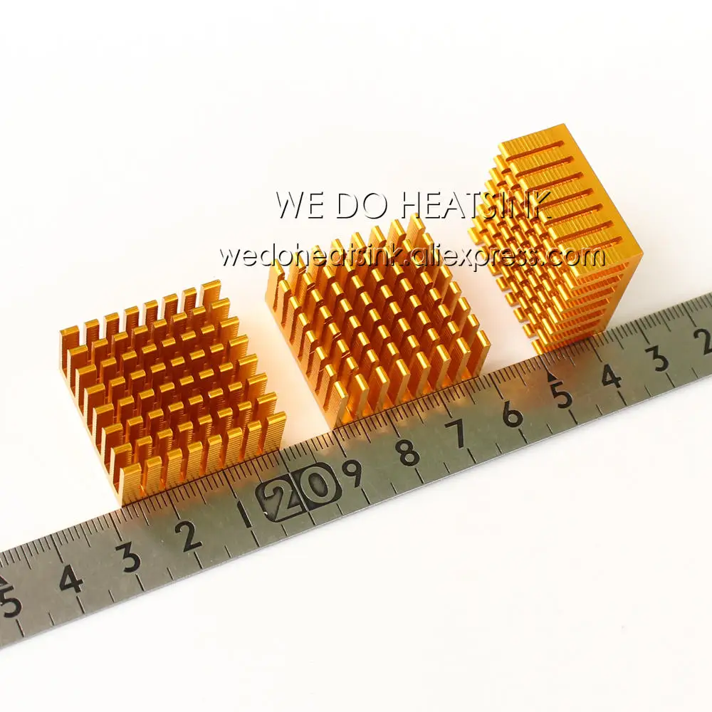 8pcs 28x28x13mm Aliuminio Radiatoriaus Šilumos Kriaukle Aukso Anoduoto Už CPU ir Metalo Keramikos BGA Paketai ir PC